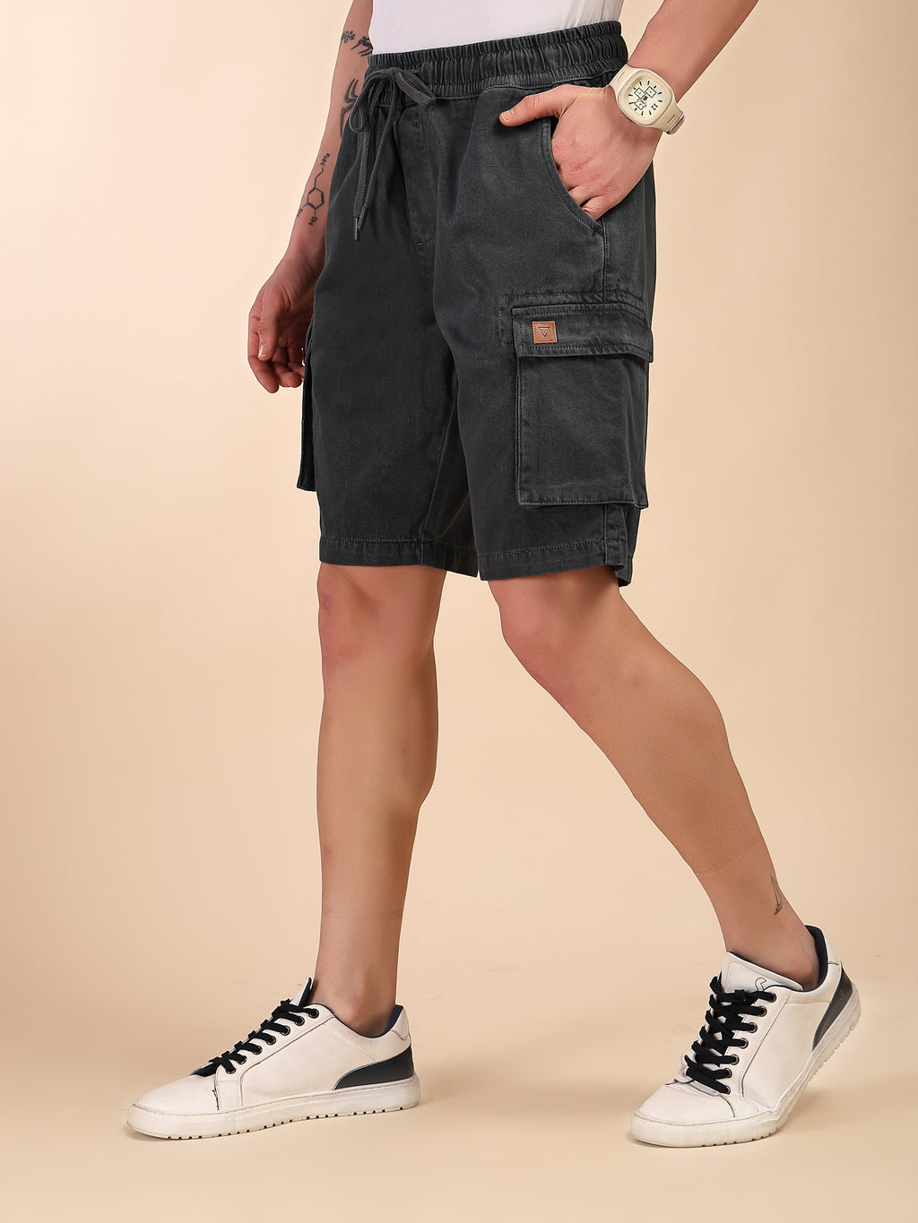 Thomas Scott Men Grey Mid-Rise Straight Fit Above Knee Cotton Woven Cargo Shorts