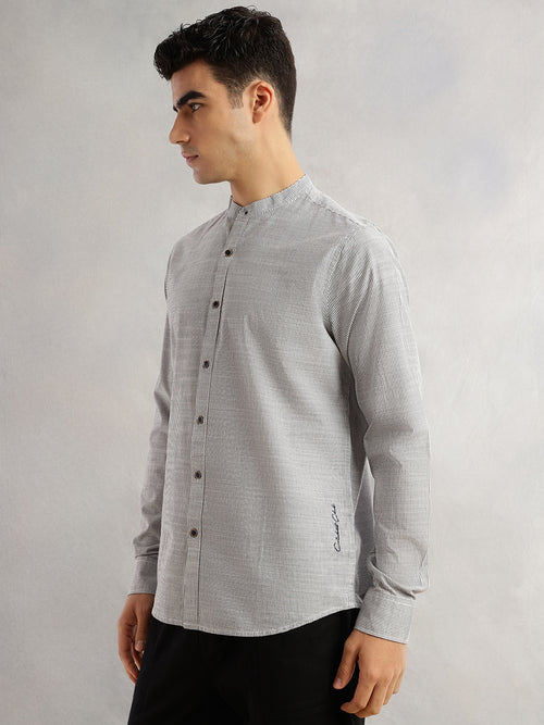 Thomas Scott Men Black Slim Fit Long Sleeves Mandarin Collar Pinstripes Cotton Linen Casual Shirt