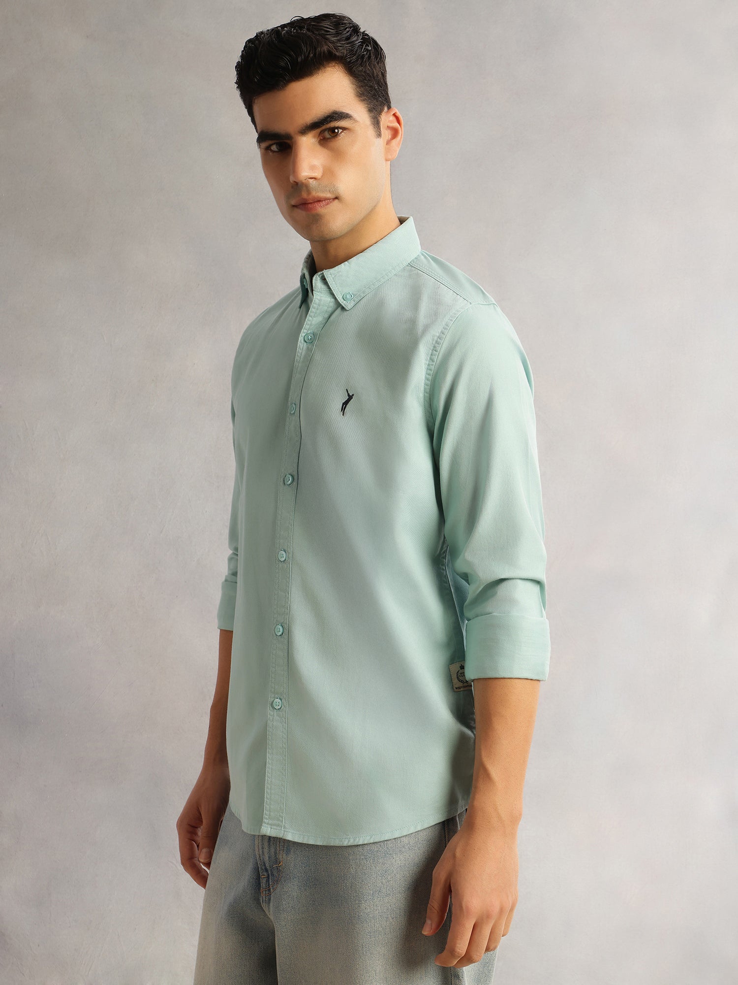 Thomas Scott Men Sea Green Slim Fit Long Sleeves Button Down Collar Solid Twill Casual Shirt