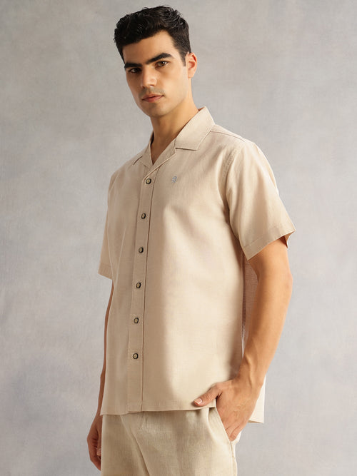 Thomas Scott Men Beige Oversized Fit Short Sleeves Cuban Collar Solid Cotton Linen Casual Shirt