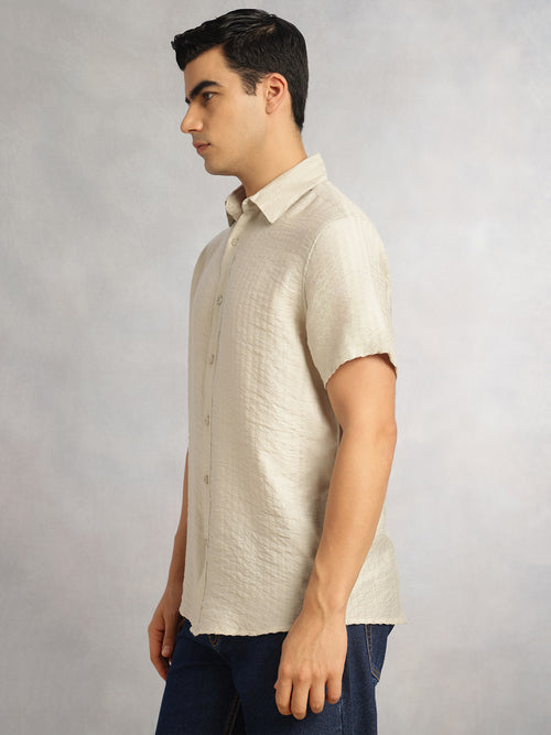 Thomas Scott Men Cream Regular Fit Short Sleeves Spread Collar Textured Polyester Casual Shirt