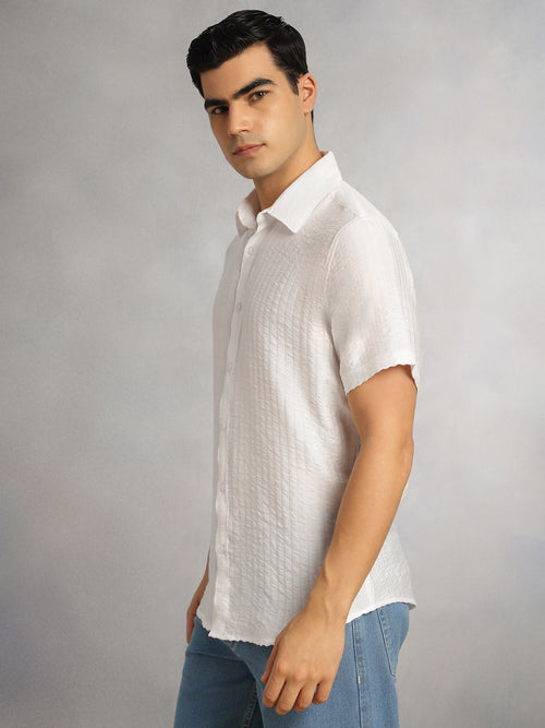 Thomas Scott Men White Regular Fit Short Sleeves Spread Collar Textured Polyester Casual Shirt