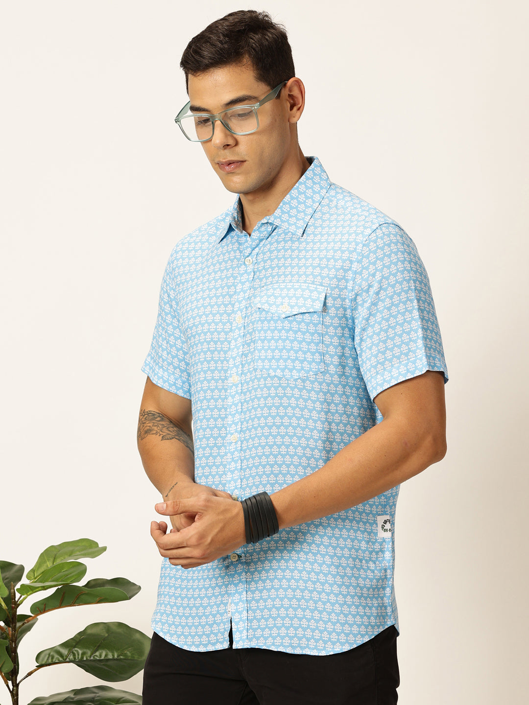 Thomas Scott Men Aqua Regular Fit Short Sleeves Spread Collar Floral Printed Casual Shirt