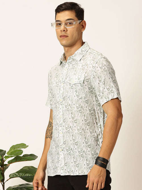 Thomas Scott Men Olive Regular Fit Short Sleeves Spread Collar Ethnic Motifs Printed Casual Shirt