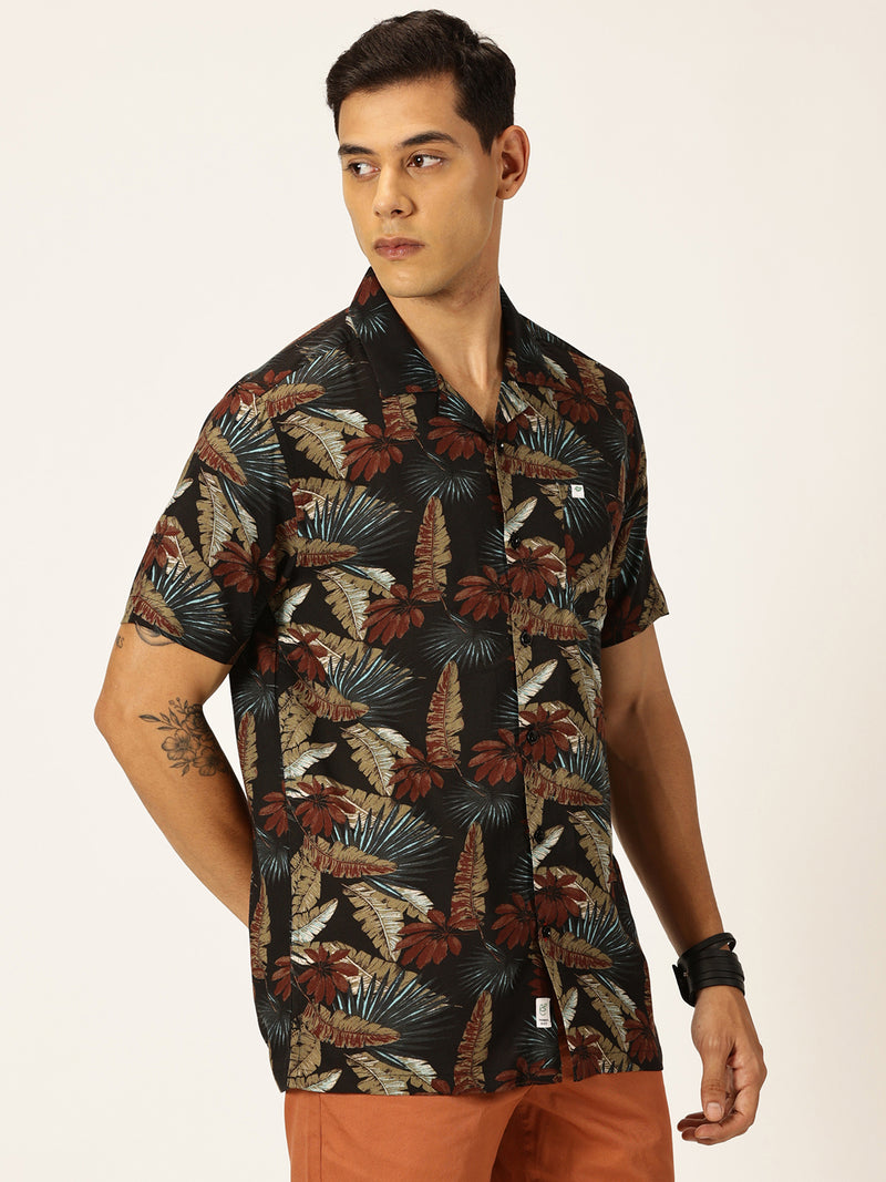 Thomas Scott Men Black Regular Fit Short Sleeves Cuban Collar Abstract Printed Casual Shirt