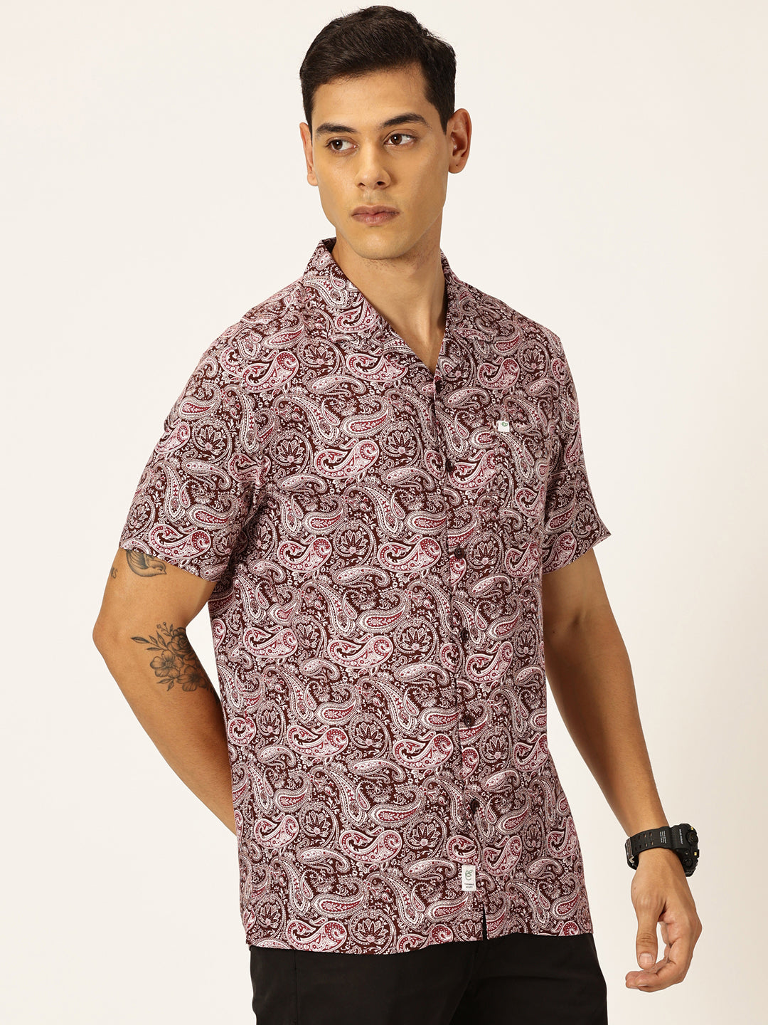 Thomas Scott Men Maroon Regular Fit Short Sleeves Cuban Collar Abstract Printed Casual Shirt