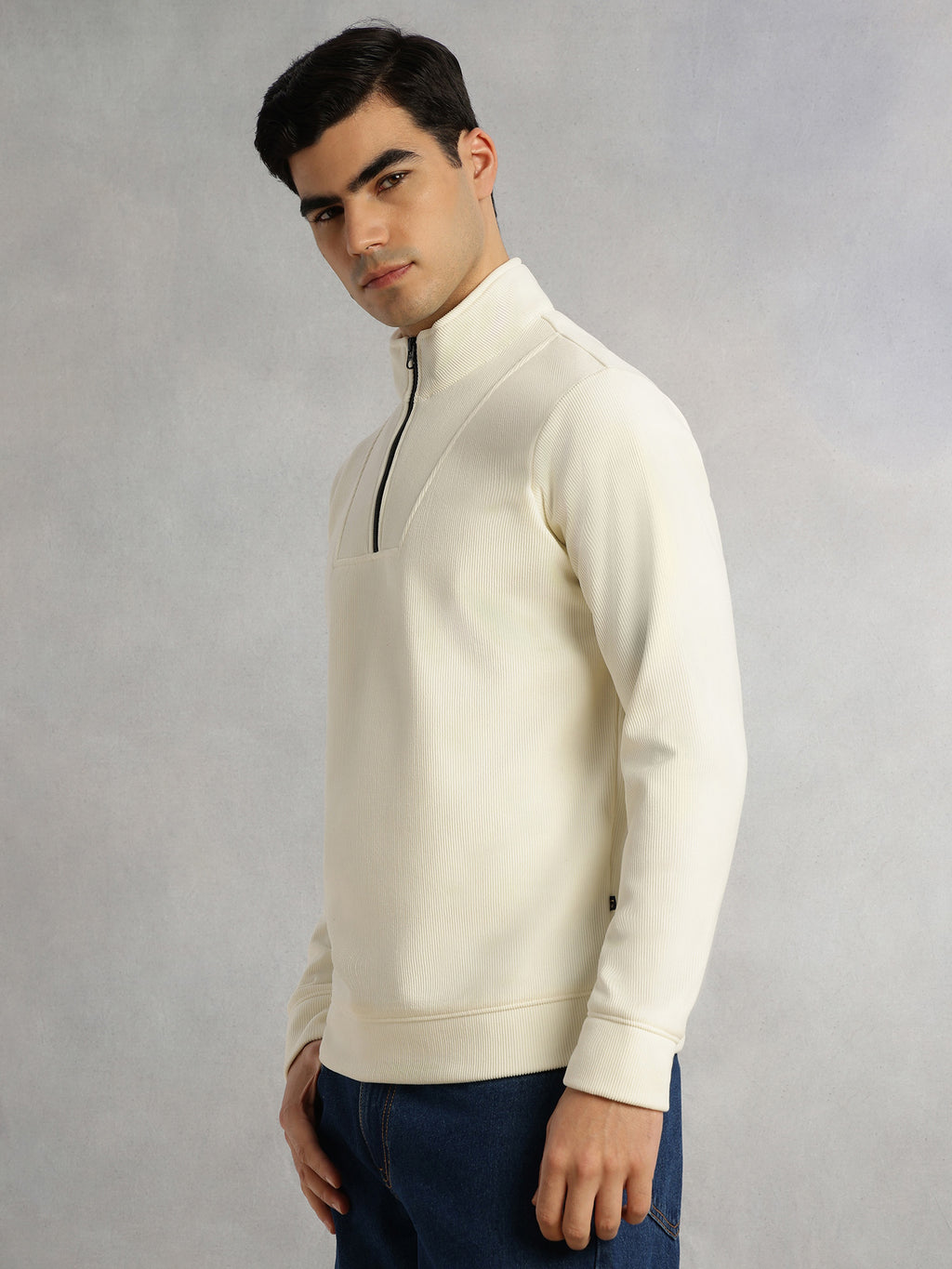 Thomas Scott Men White Regular Fit Long Sleeves Mock Neck Half-Zip Solid Polyester Knitted Sweatshirt