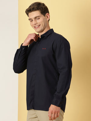 Thomas Scott Men Navy Slim Fit Long Sleeves Spread Collar Solid Casual Shirt