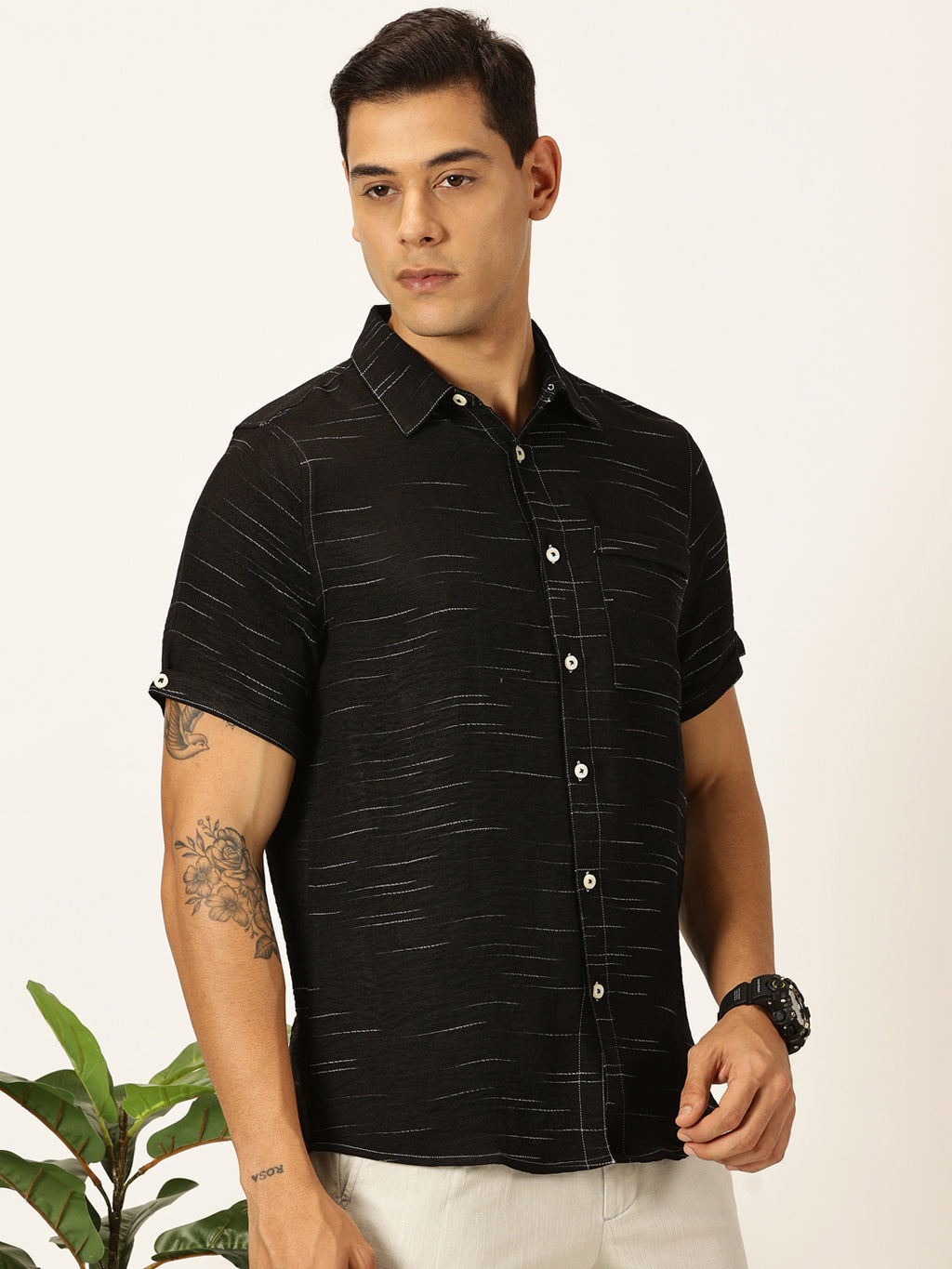 Thomas Scott Men Black Slim Fit Short Sleeves Spread Collar Textured Casual Shirt