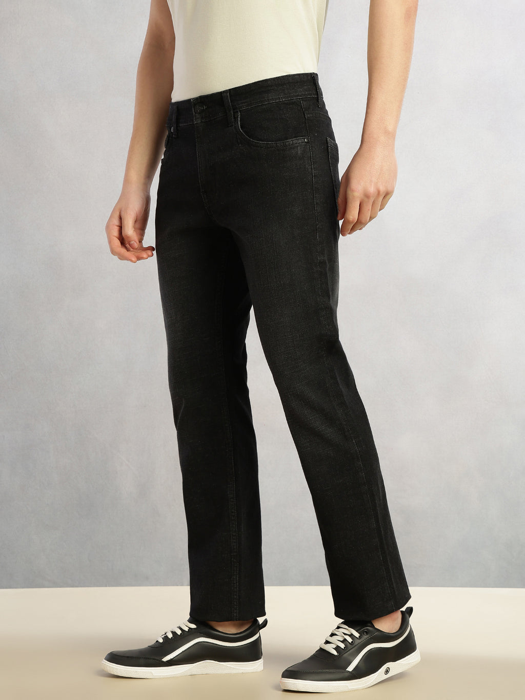 Thomas Scott Men Black Cricket Club Collection Straight Fit Mid-Rise Faded 5 Pockets Stretchable Jeans