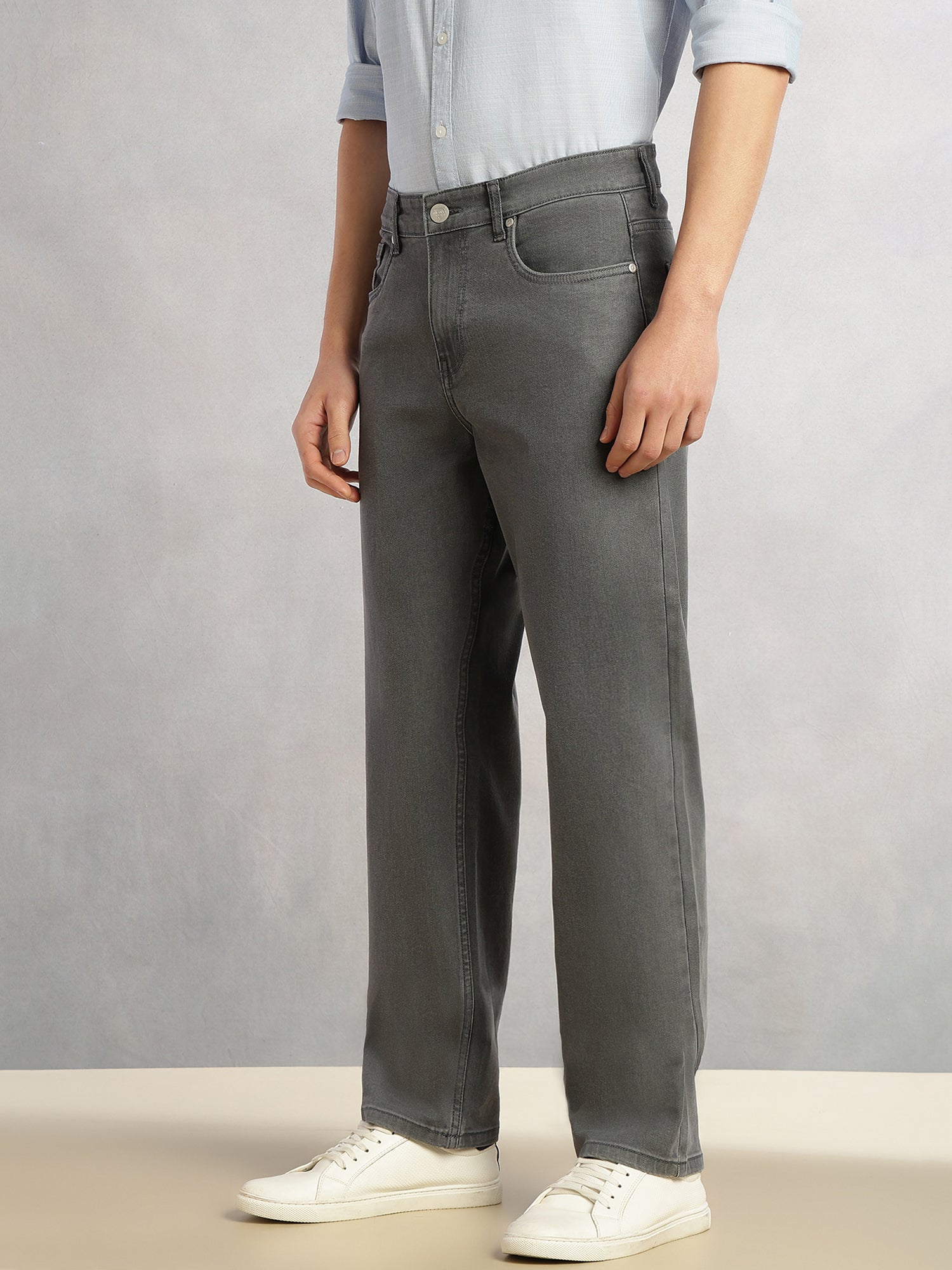 Thomas Scott Men Grey Cricket Club Collection Mid-Rise Straight Fit Faded 5 Pockets Stretchable Jeans