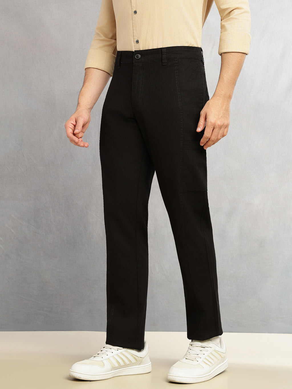 Thomas Scott Men Black Smart Straight Fit Mid-Rise Solid 6-Pocket Design Woven Cargo Trouser