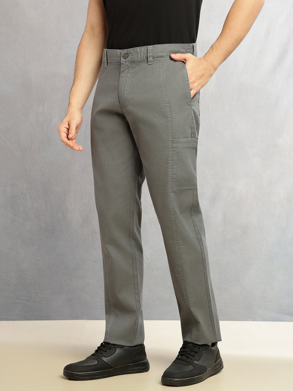 Thomas Scott Men Steel Grey Smart Straight Fit Mid-Rise Solid 6-Pocket Design Woven Cargo Trouser