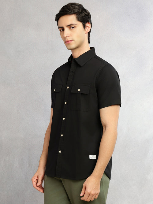 Thomas Scott Men Black Cricket Club Collection Slim Fit Short Sleeve Spread Collar 2 Flap Pockets Solid Design Cotton Twill Casual Shirt