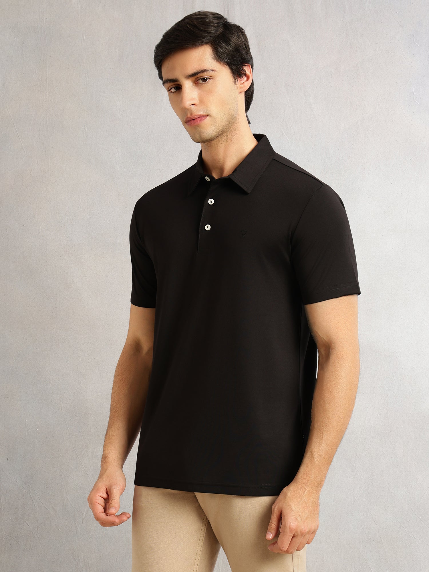 Thomas Scott Men Black Regular Fit Short Sleeves Viscose Rayon Solid Knitted Polo Collar Performance Tshirt