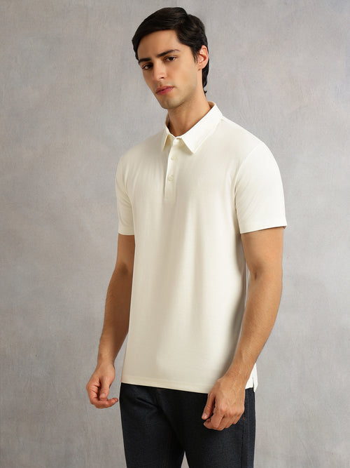 Thomas Scott Men Off White Regular Fit Short Sleeves Viscose Rayon Solid Knitted Polo Collar Performance Tshirt