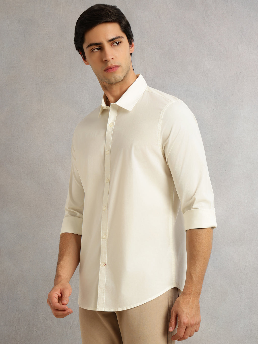 Thomas Scott Men Cream Premium Slim Fit Long Sleeves Spread Collar Solid Casual Shirt