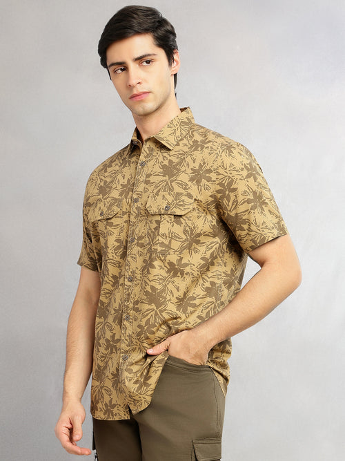 Thomas Scott Men Khaki Slim Fit Short Sleeves Floral Printed Two Flap Chest Pockets Pure Cotton Casual Shirt for Men