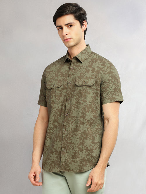 Thomas Scott Men Olive Slim Fit Short Sleeves Floral Printed Two Flap Chest Pockets Pure Cotton Casual Shirt for Men