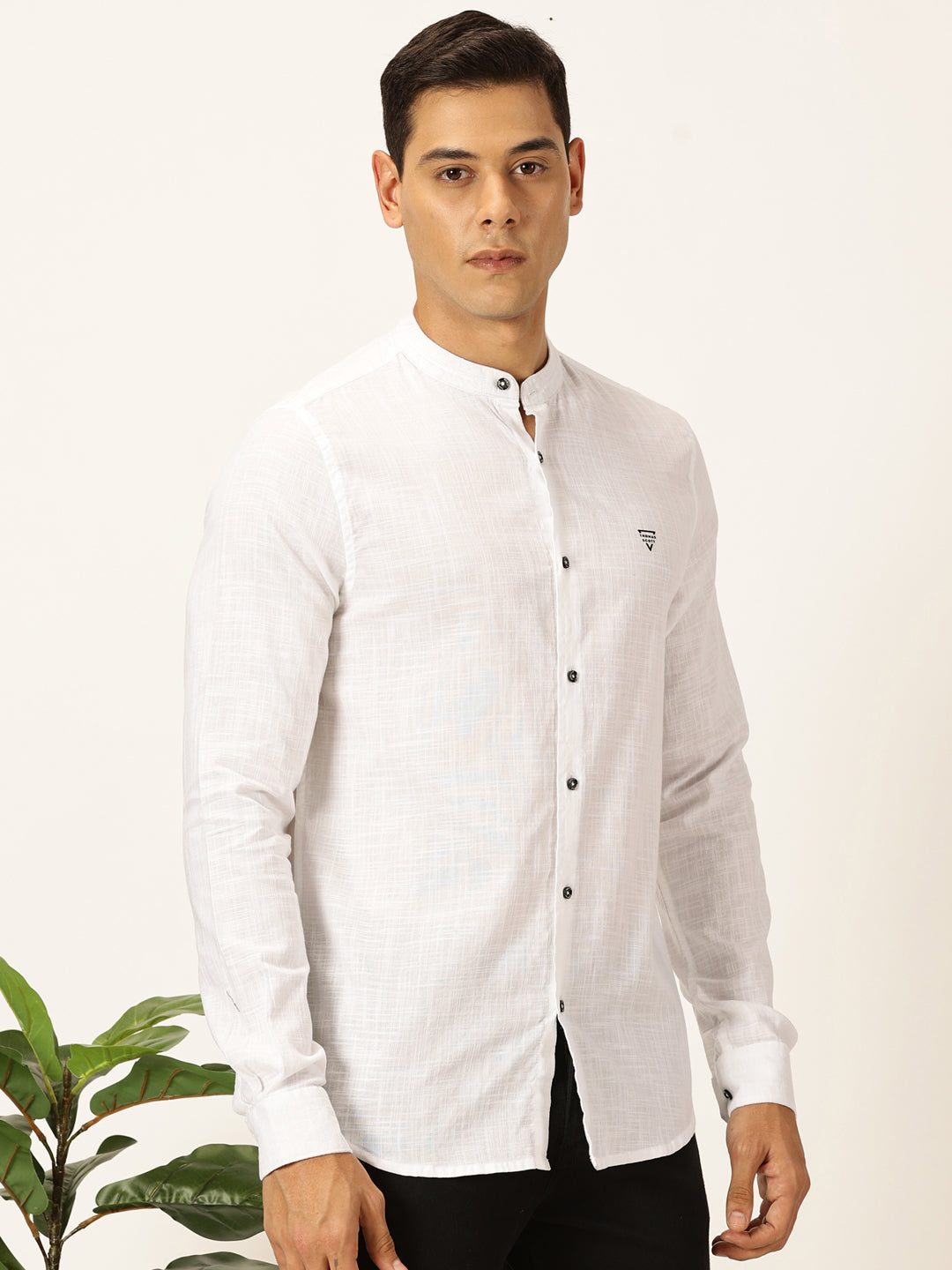Thomas Scott Men White Slim Fit Long Sleeves Solid Mandarin Collar Cotton Linen Casual Shirt