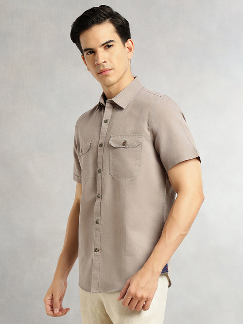 Thomas Scott Men Grey Premium Short Sleeves Slim Fit Spread Collar 2 Flap Pockets Solid Cotton Linen Casual Shirt