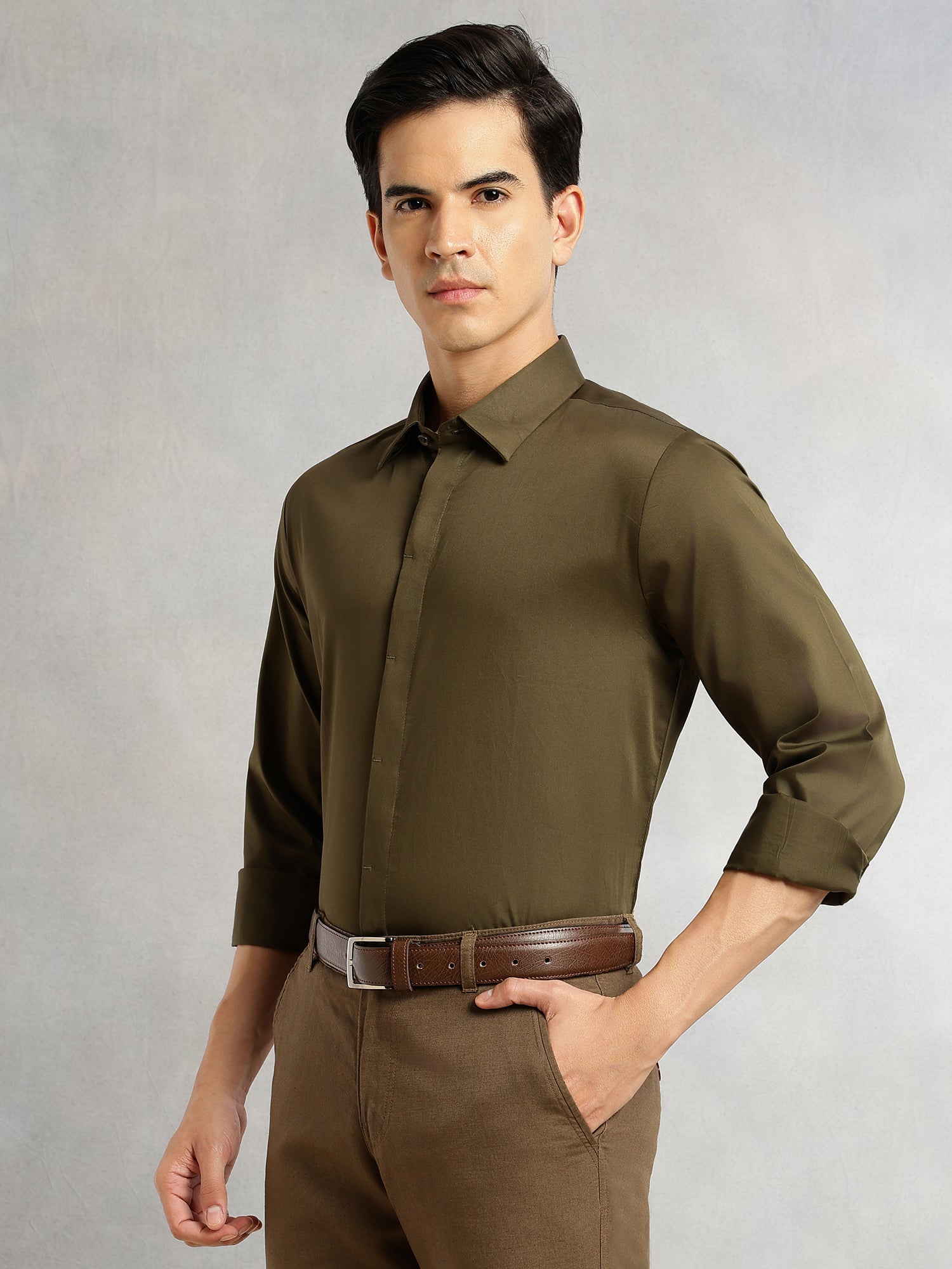 Thomas Scott Men Olive Premium Long Sleeves Regular Fit Spread Collar Solid 100% Cotton Formal Shirt