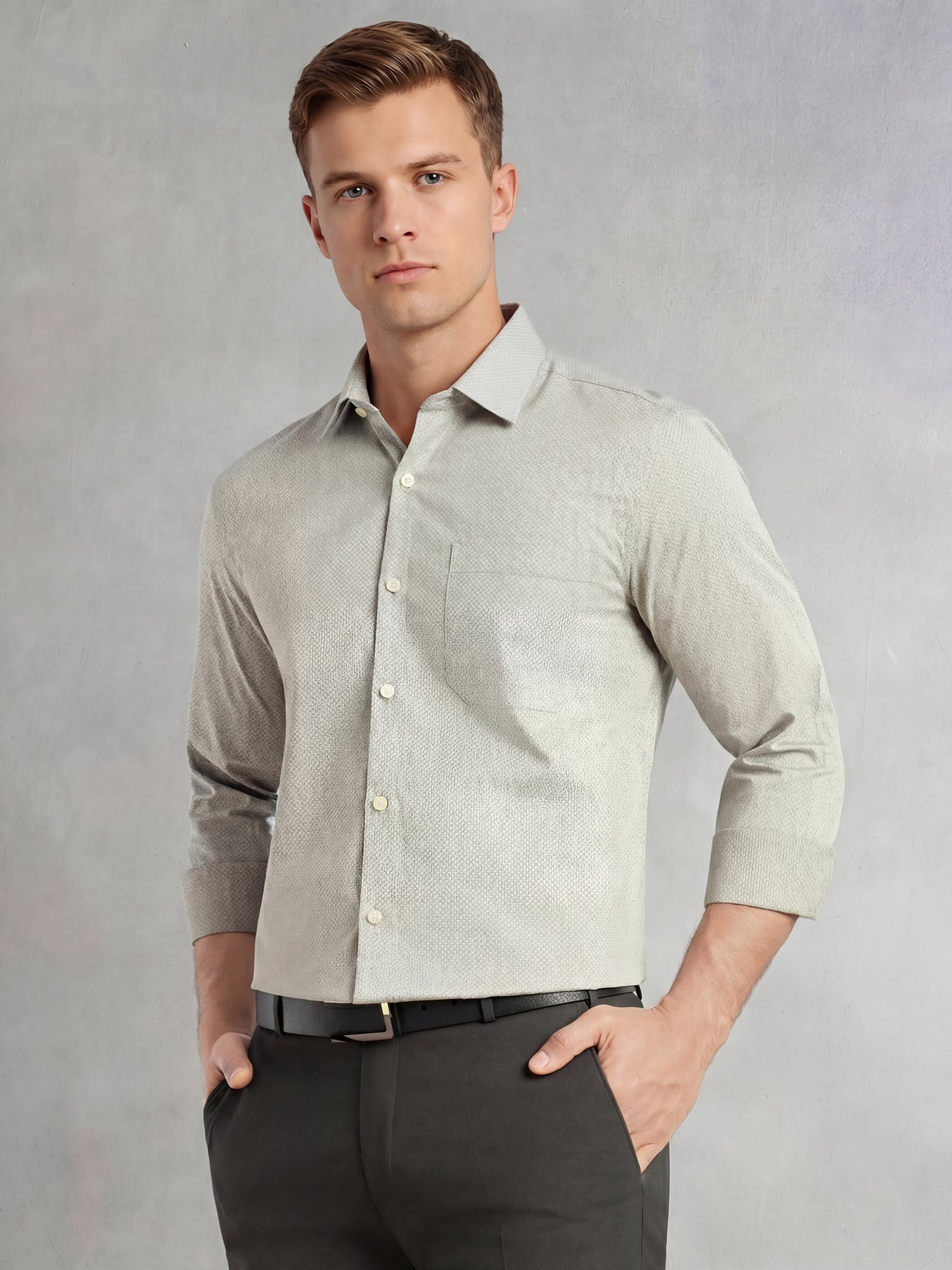 Thomas Scott Men Bottle Green Regular Fit Long Sleeves Spread Collar with Twill Tape Solid 100% Cotton Formal Shirt