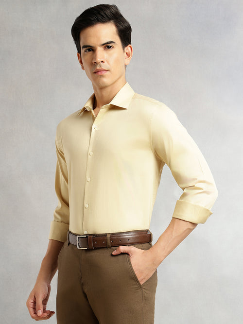 Thomas Scott Men Fawn Regular Fit Long Sleeves Spread Collar Solid 100% Cotton Formal Shirt