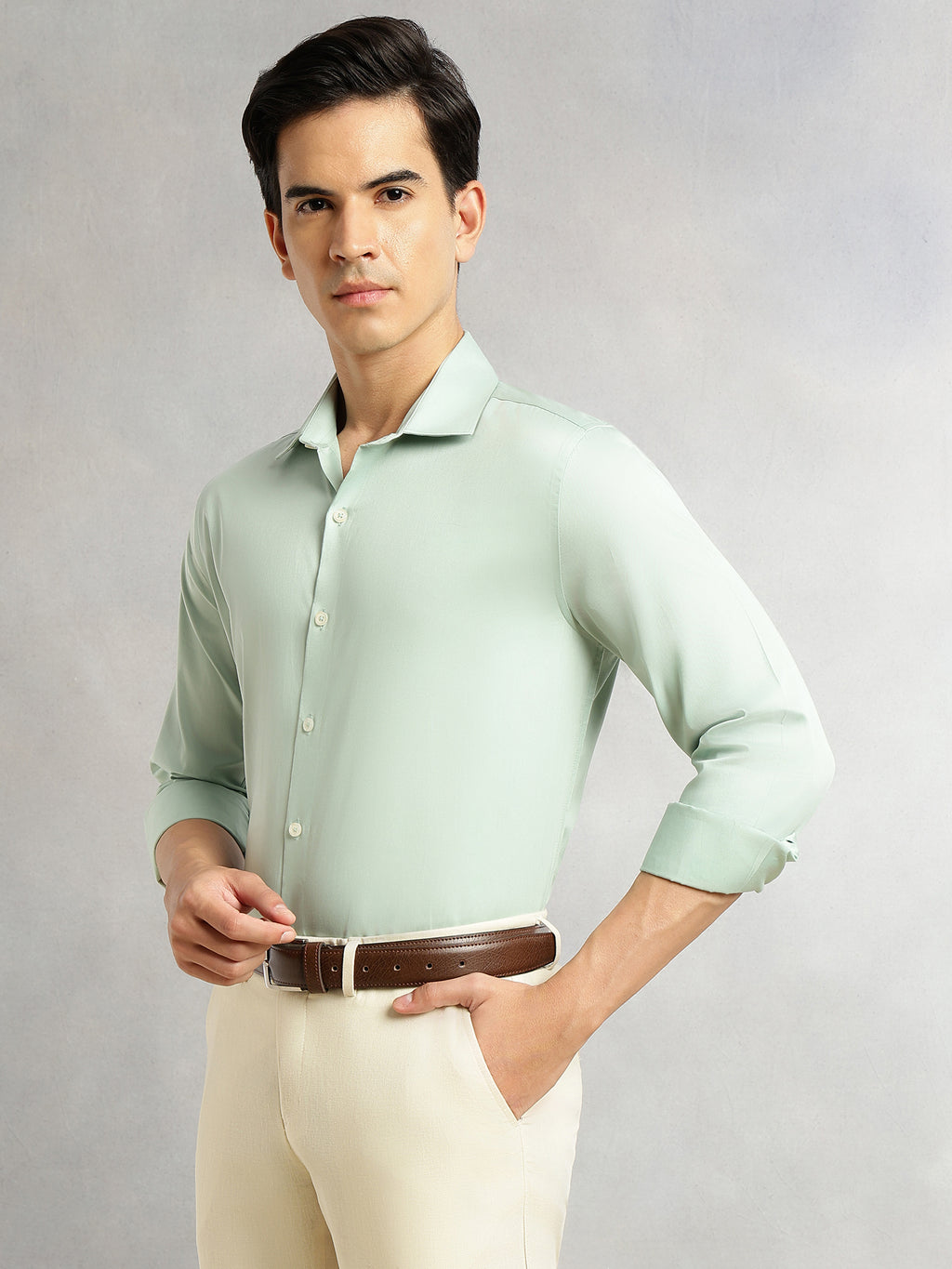 Thomas Scott Men Light Green Regular Fit Long Sleeves Spread Collar Solid 100% Cotton Formal Shirt