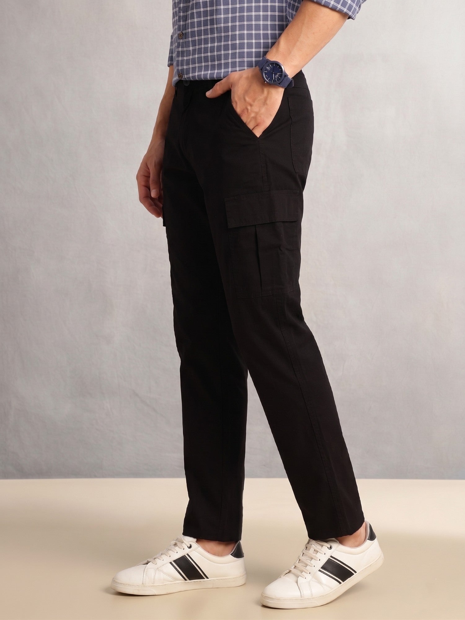 Thomas Scott Men Black Cricket Club Collection Straight Fit Solid 4 Pockets Design Woven Cargo Trouser