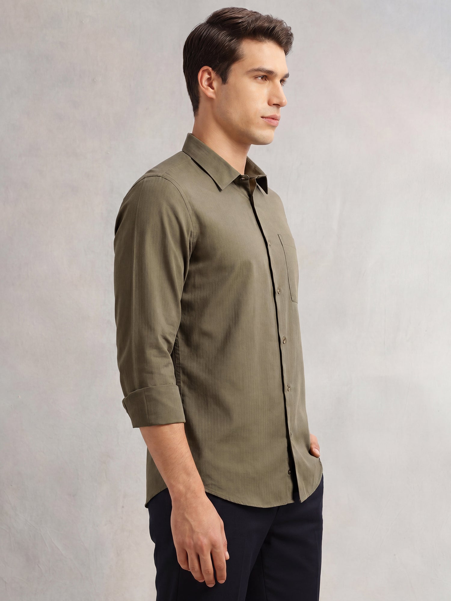 Thomas Scott Men Olive Premium Regular Fit Long Sleeves Spread Collar Textured 100% Cotton Casual Shirt