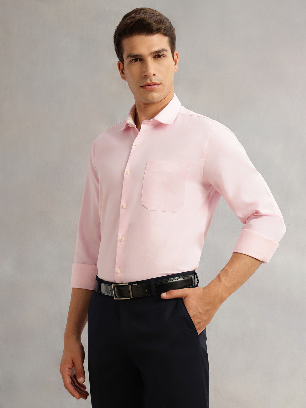 Thomas Scott Men Pink Regular Fit Long Sleeves Spread Collar with Contrast Fabric Solid 100% Cotton Formal Shirt