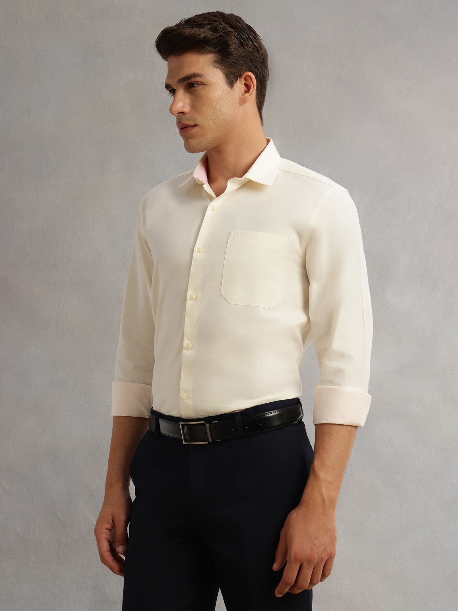 Thomas Scott Men Yellow Regular Fit Long Sleeves Spread Collar with Contrast Fabric Solid 100% Cotton Formal Shirt