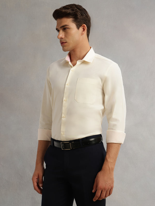 Yellow Regular Fit Long Sleeves Spread Collar with Contrast Fabric Solid 100% Cotton Formal Shirt For Men