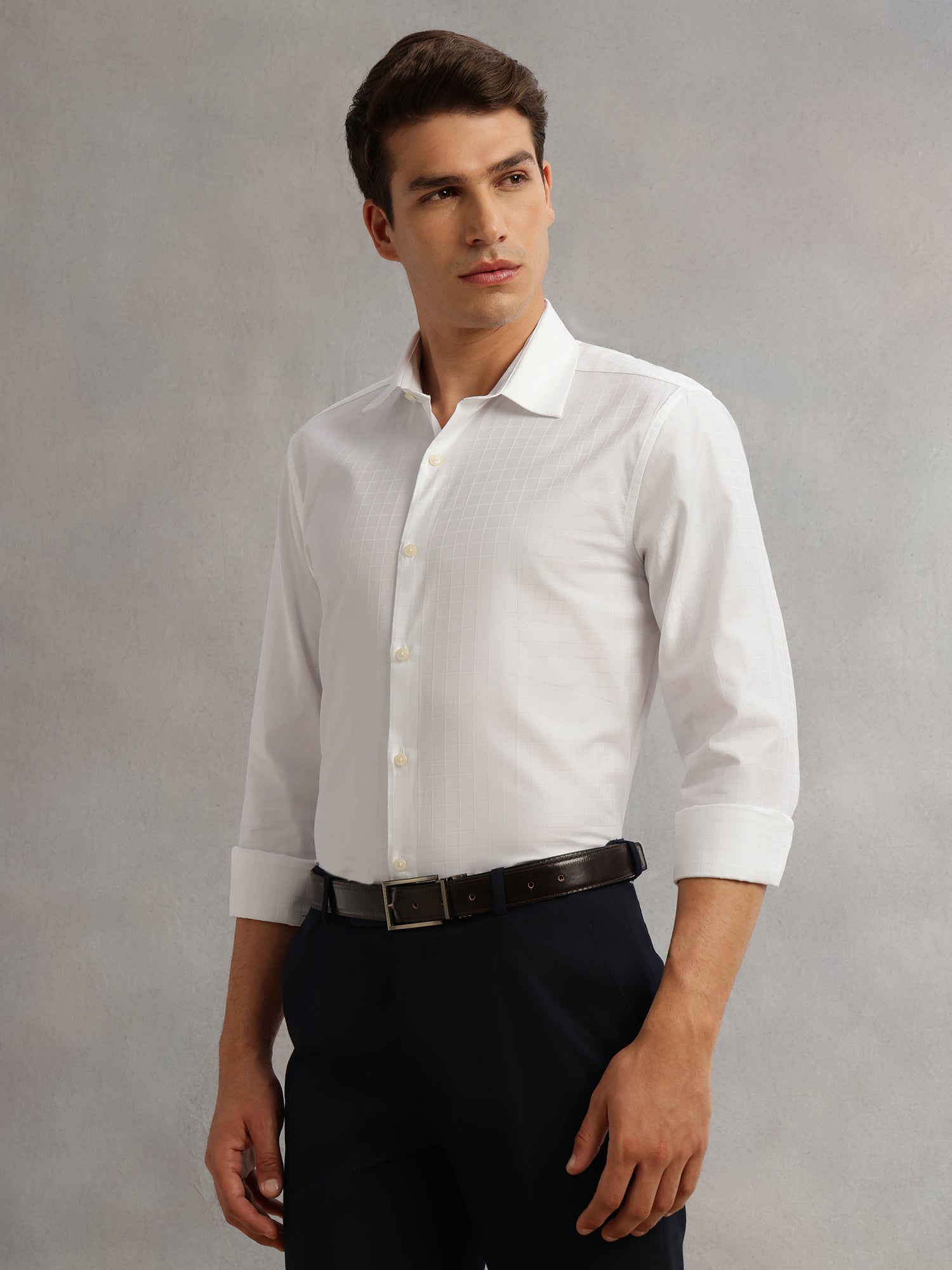 Thomas Scott Men White Premium Long Sleeves Spread Collar Regular Fit Windowpane Checks 100% Cotton Formal Shirt
