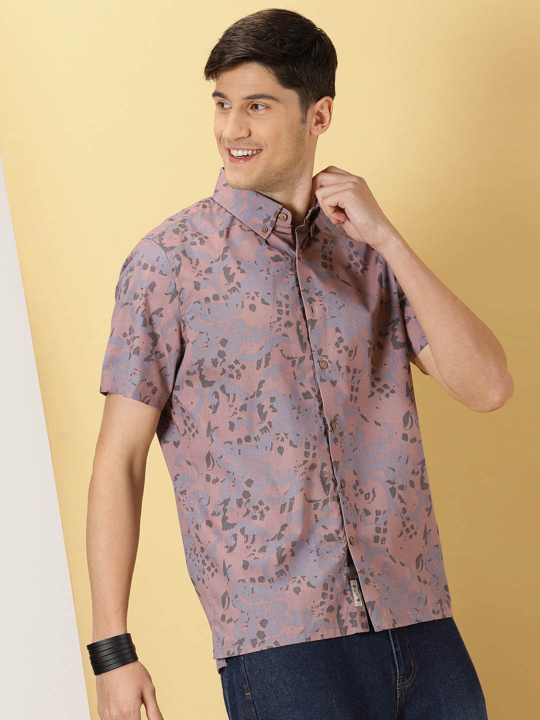 Thomas Scott Men Purple Smart Slim Fit Short Sleeves Spread Collar Floral Printed Cotton Casual Shirt