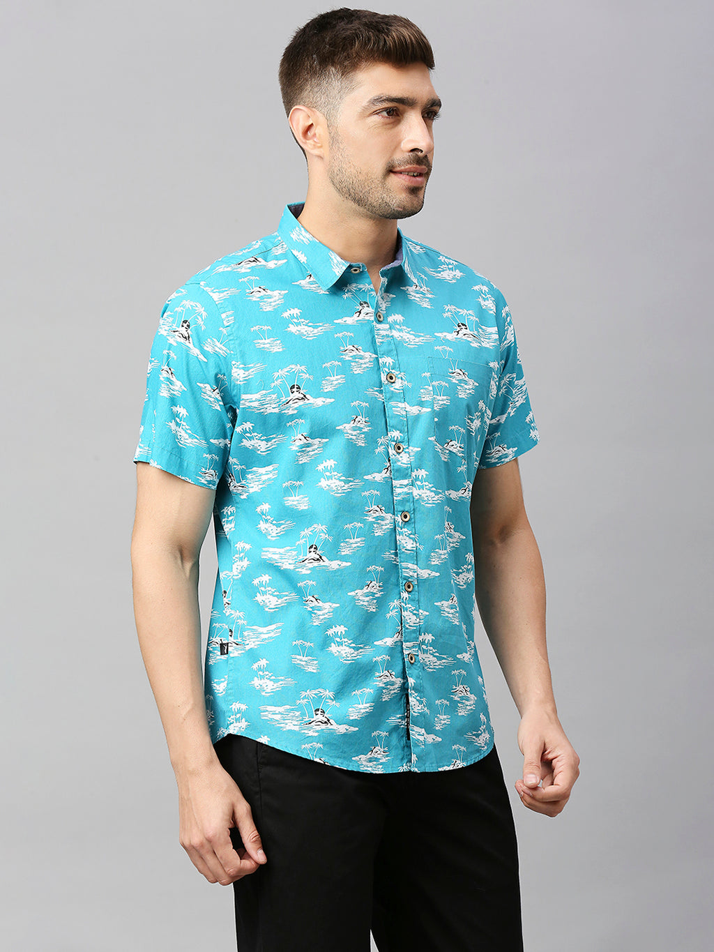Thomas Scott Men Turquoise Classic Short Sleeves Slim Fit Spread Collar Conversational Printed Cotton Casual Shirt