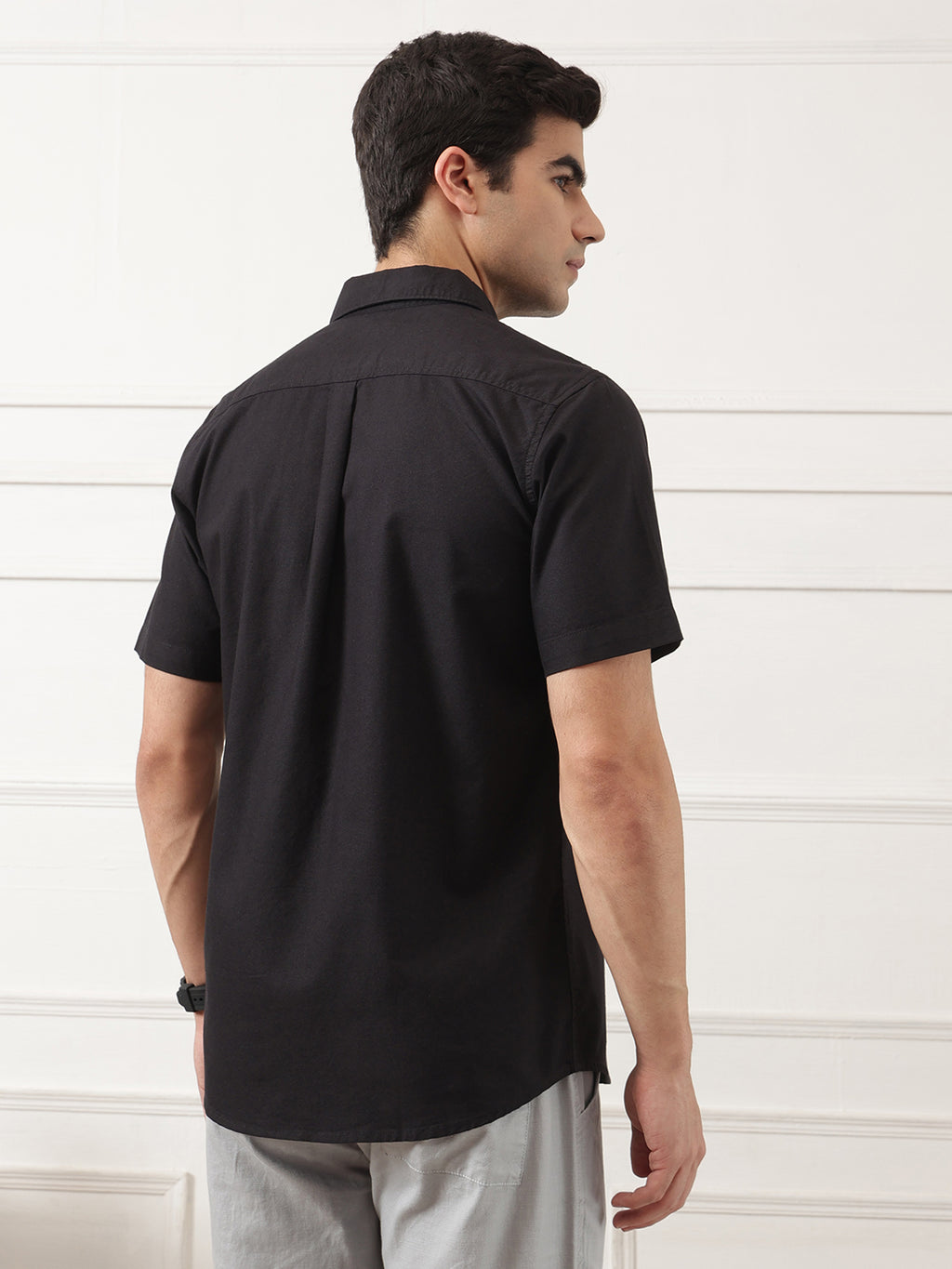 Black Regular Fit Short Sleeve Spread Collar Solid Oxford Cotton Casual Shirt For Men