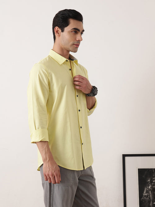 Thomas Scott Men Yellow Premium Slim Fit Long Sleeves Spread Collar Solid Cotton Twill Casual Shirt