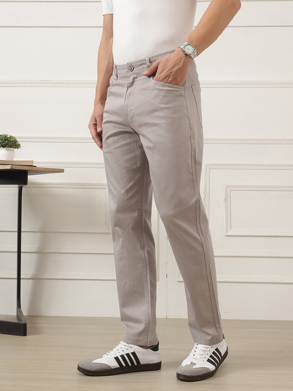 Grey Smart Easy Wash Regular Fit Mid-Rise Solid Woven Chinos Trouser For Men