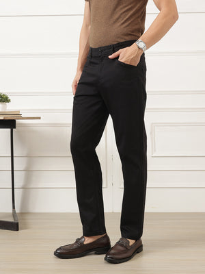 Black Smart Easy Wash Regular Fit Mid-Rise Solid Woven Chinos Trouser For Men