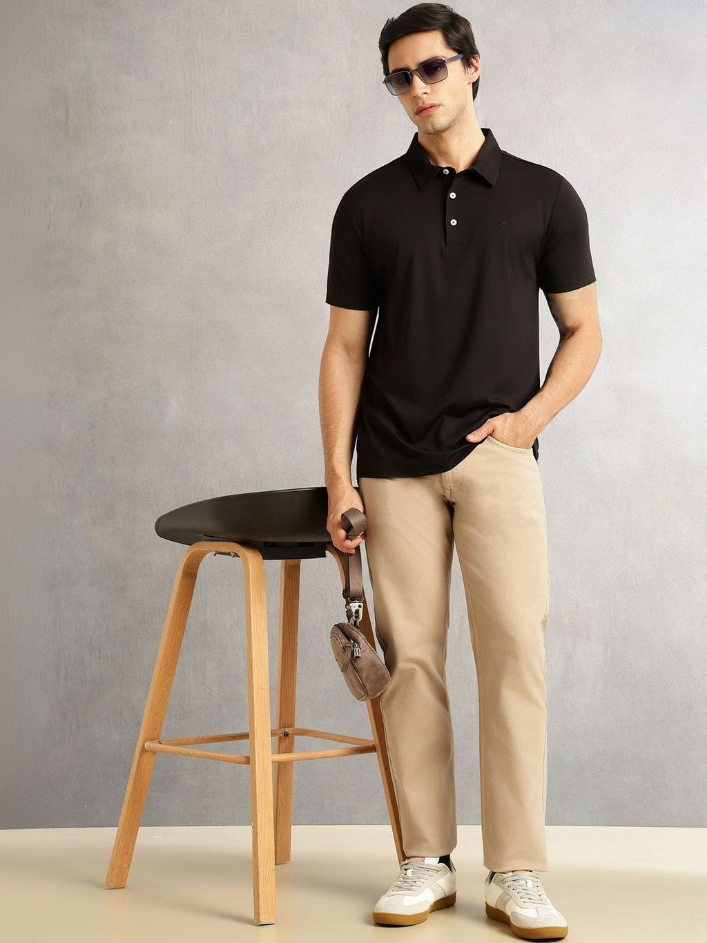 Black Regular Fit Short Sleeves Viscose Rayon Solid Knitted Polo Collar Performance Tshirt For Men