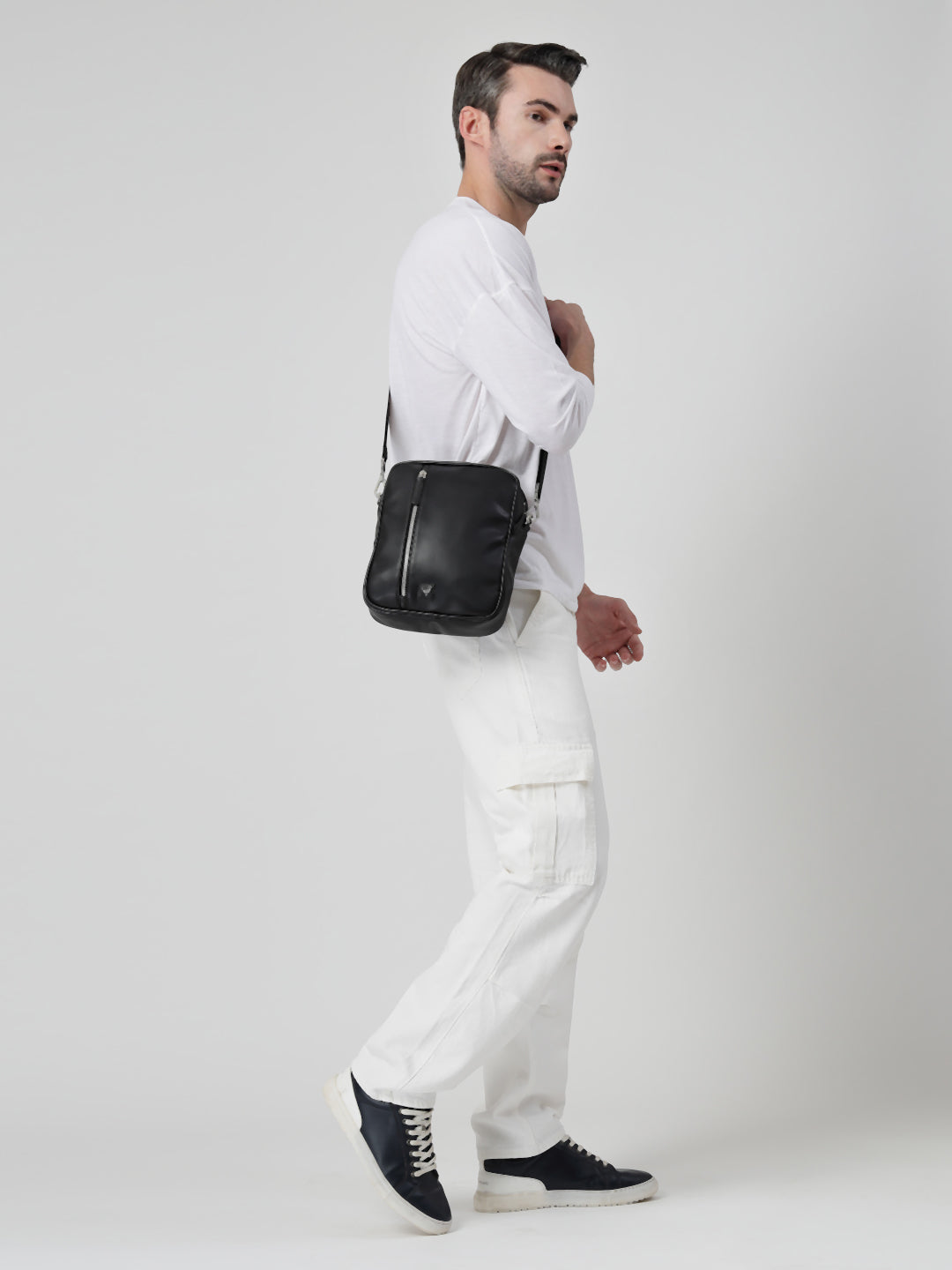 Thomas Scott Men Messenger Bag