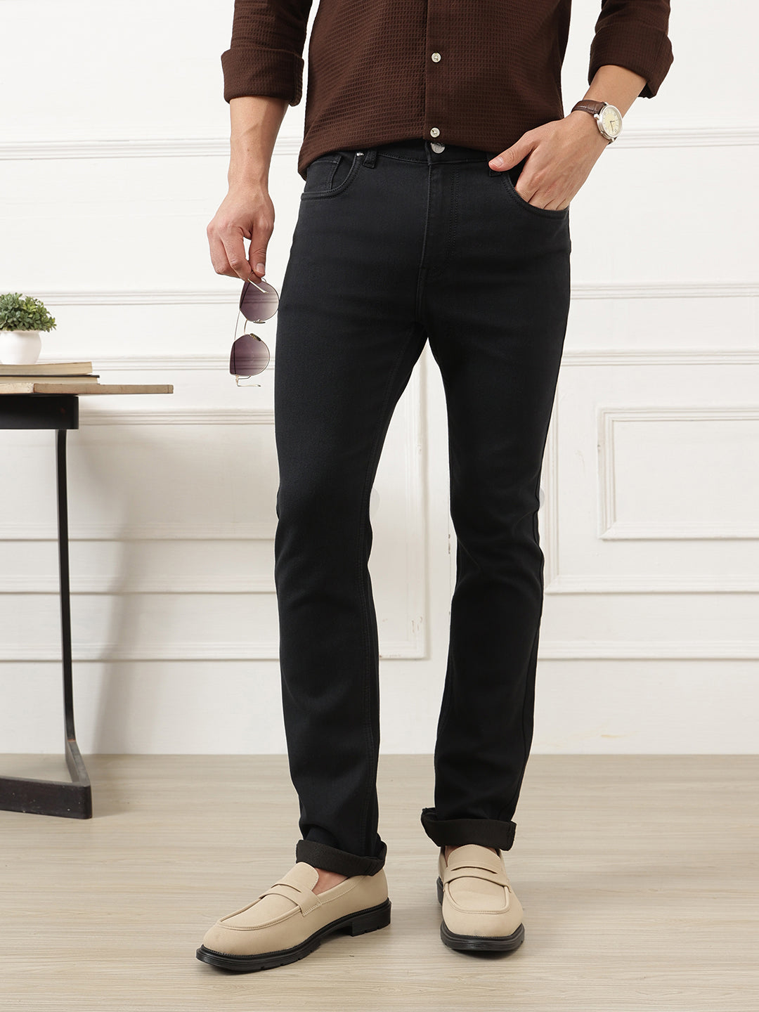 Black Smart Straight Fit Mid-Rise No Faded Clean Look Stretchable Jeans For Men