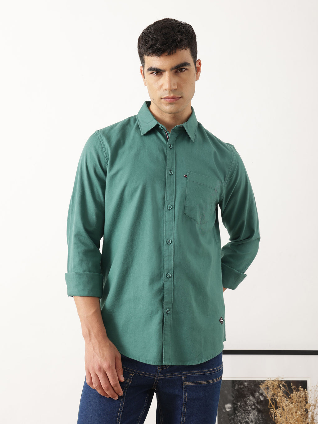 Thomas Scott Men Relaxed Olive Slim Fit Long Sleeves Spread Collar Solid Cotton Casual Shirt