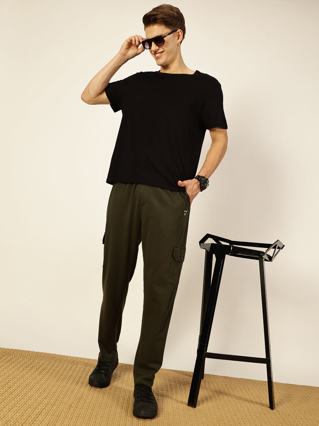 Thomas Scott Men Mid-Rise Track Pants