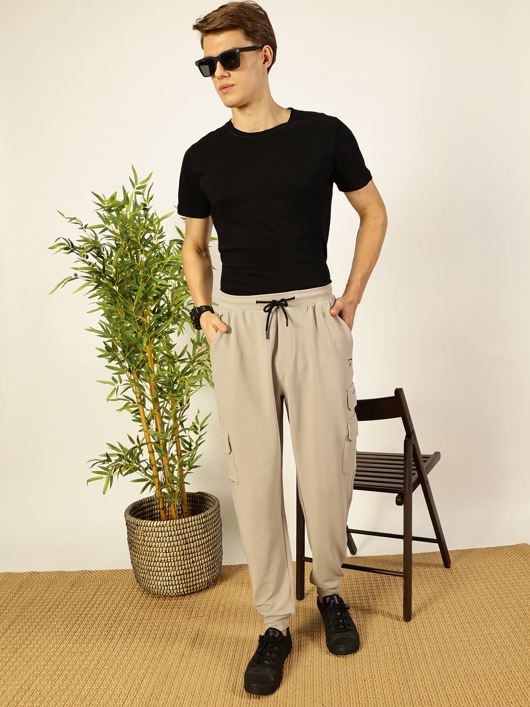 Thomas Scott Men Mid Rise Track Pants