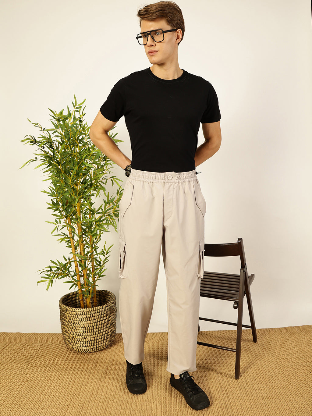 Thomas Scott Men Smart Loose Fit Mid-Rise Easy Wash Cargos Cotton Trousers