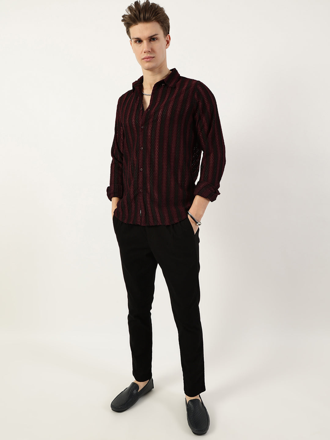 Thomas Scott Men Wine Premium Spread Collar Textured Solid Slim Fit Casual Shirt