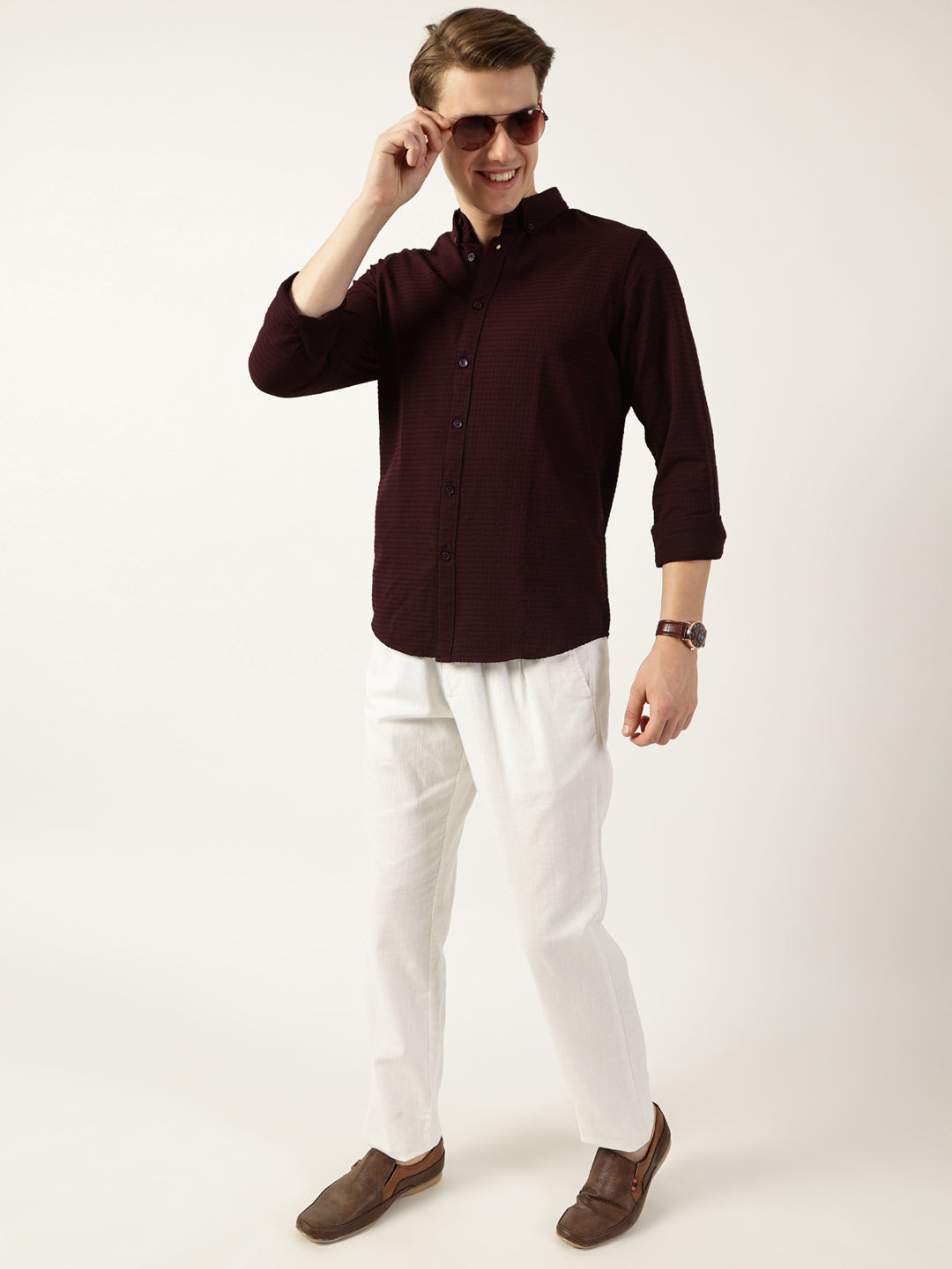 Thomas Scott Men Wine Smart Button-Down Collar Textured Solid Slim Fit Casual Shirt